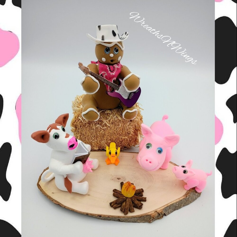 Cowboy Gingerbread Farm Scene – Handmade Foam Clay Display with Pig and Cow